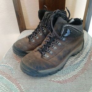 Women's timberland hiking boots sz. 6m